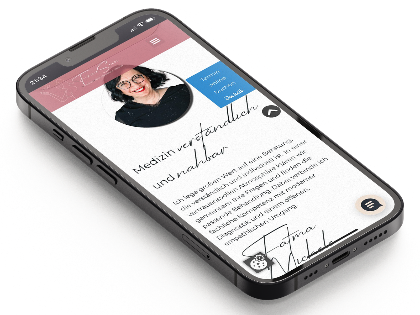 Smartphone mit moderner Website der Frauenarztpraxis frauSein Dortmund, gestaltet von QMAX – empathisches Webdesign mit Fokus auf Verständlichkeit und Vertrauen.